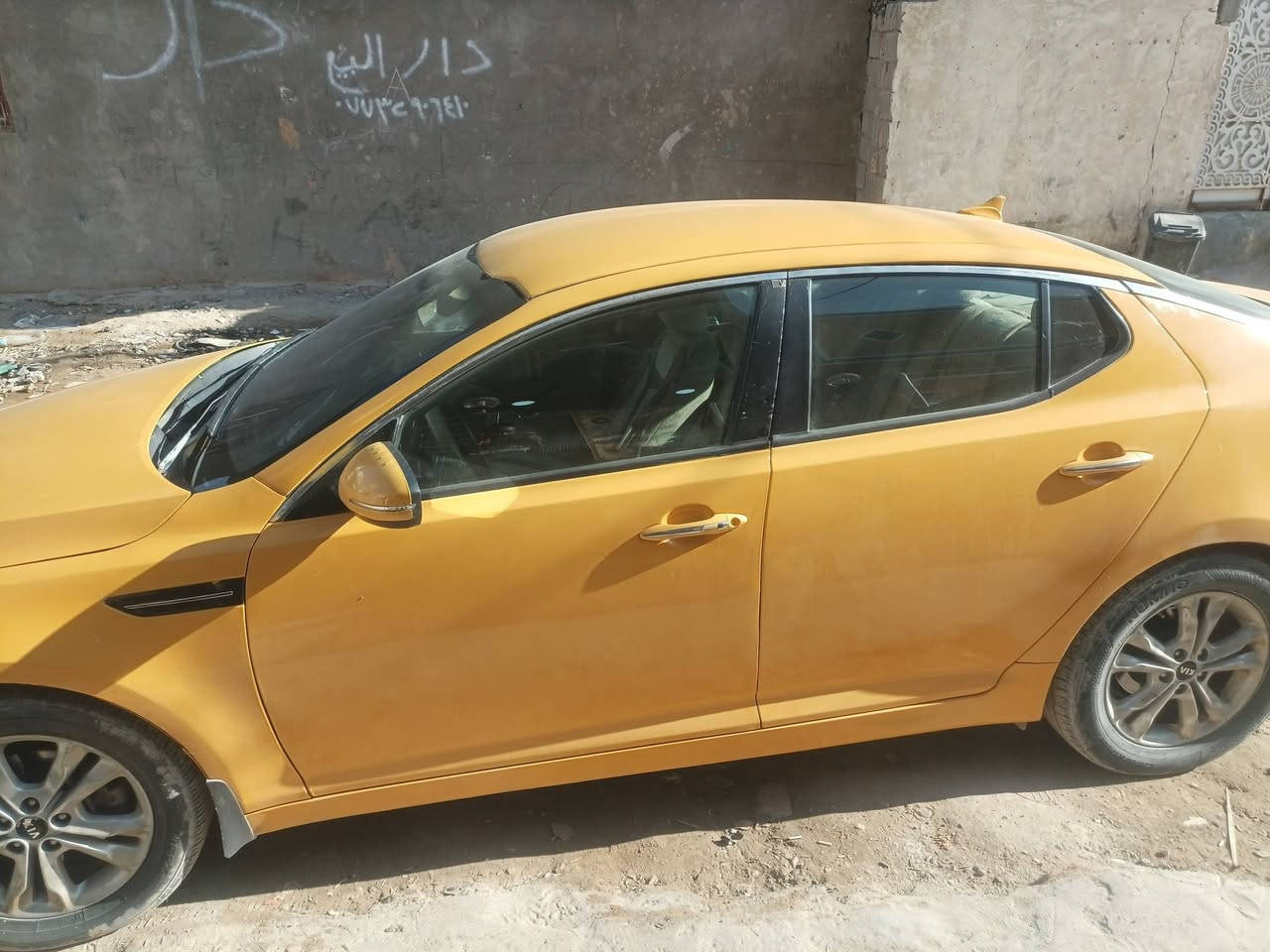 سلام عليكم سياره للبيع 2012 رقم الاماني جديد هزه جديده سياره بيه شرحه جاملغ خلفي سعرها 75 سياره باسمي فول مواصفات عده فتحه  الاتصال *********** مكان كربلاء
