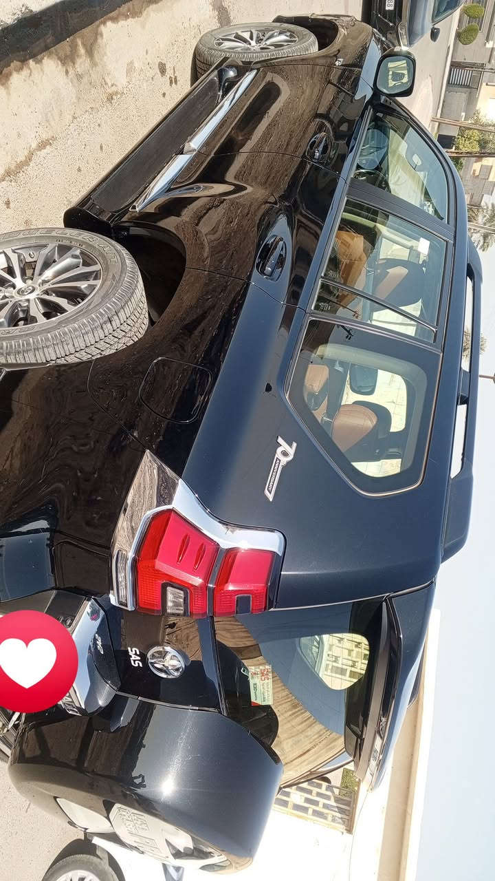 السلام عليكم للبيع برادو2022sAs
لون اسود داخل جملي ماشيه 41000

الفه TX.s سبعينيه دبل تانكي  رقم بغداد

سبير تعليم للاستفسار ***********
السعر 47000 اربع شدات و70 ورقه
