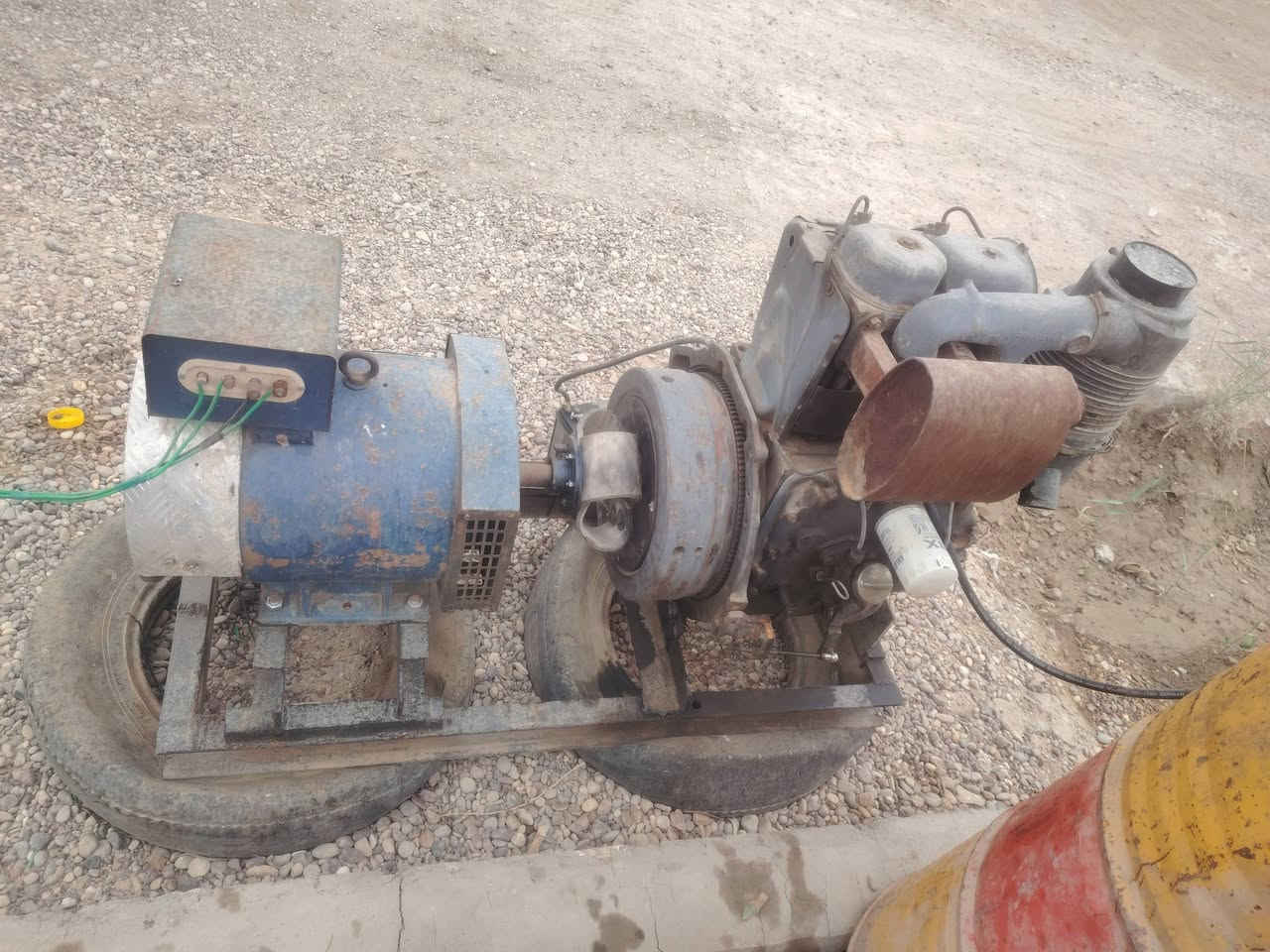 سلام عليكم لبيع مولد دويز 2 بستم ألماني ابو صاروخ حجم 912 رأس توليد 12 كيفي 3 فيز شغال جاهز لاصرف ولاتبخير مكاني بغداد ابو غريب سعر 14 ورقه وبيه مجال تصال ***********
