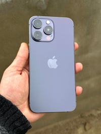 ايفون 14 برو ماكس لون بنفسجي شرق اوسط ويا كارتون غراضه كامله ذاكره 128...