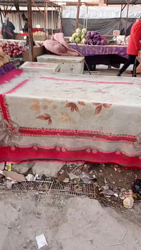 بسطيه سوك • ٢م عرض • للإيجار