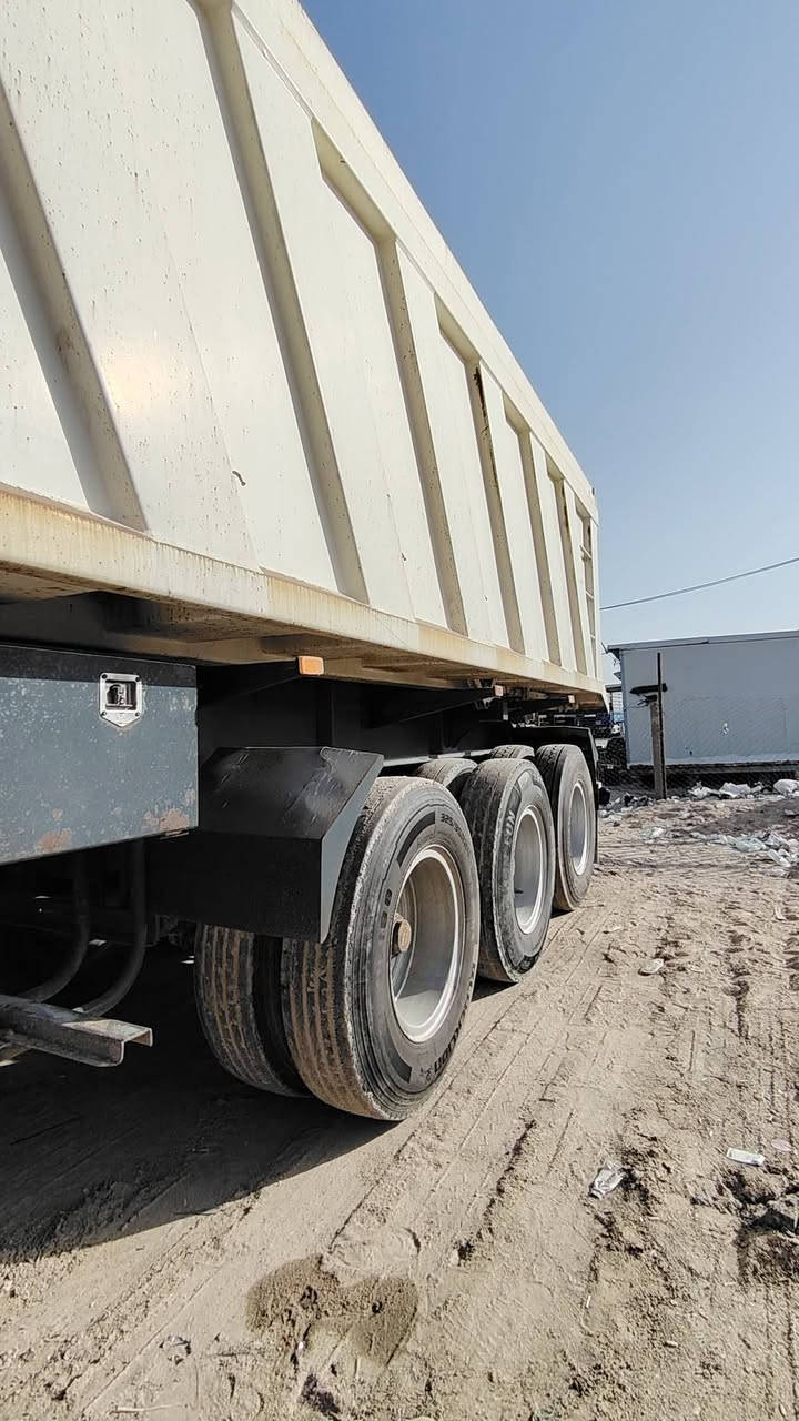 للبيع عربانه عبدالله جوهر موديل 2023 ذرعه 40 متر السعر 200$ وبيهه مجال العنوان البصره الزبير المعارض معرض المهدي للأتصال ***********--***********
