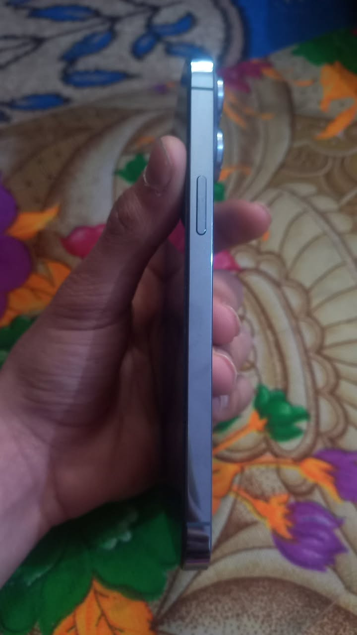 السلام عليكم اخوان
آيفون ١٣ برو ماكس للبيع ذاكرة ٢٥٦ بطارية ٨٠ وعليتها سويتها ١٠٠ ، ضهر مكسور موضح بالصور ، يشغل ١٢٠ فريم ببجي ، التليفون نضيف كلش الله شاهد حتى كارتونته موجوده بس لان محتاج أريد أبيعه تجي وتفحص براحتك(( توصيل ماعندييي )) 
، (( السعر ٤٥٠ )) رقمي *********** واتساب فقط (( ماسنجر ممتواجدد ))
