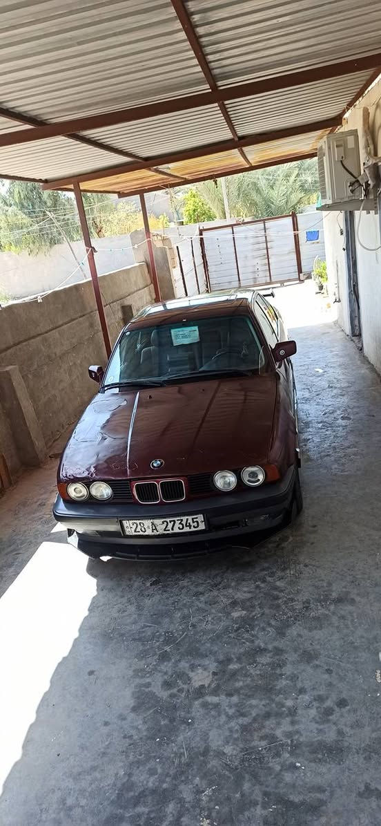 السلام عليكم بي ام للبيع 520 مديل 90كيروتماتيك كيرومكينه خير من الله سنويه لحد 29شاشه وكامره وحداديه 60 بل100ابيع متوازي مشروع وطني تحويل مباشر ثاني يوم السعر 35العنوان بابل سدت الهنديه ملاحضه راعي السياره يريد تحويل ***********
