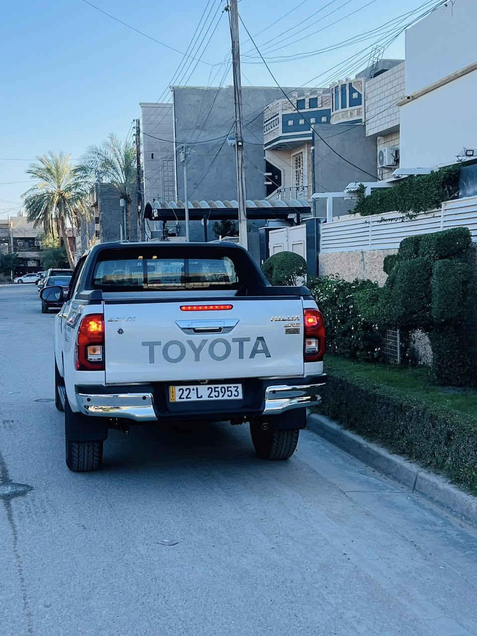 سلام عليكم
تي اردي كفاله عامه من كلشي موديل 2025
السياره وضعيت الشركة السياره سيد نهرو 
مكان السياره بغداد الغزالية ماشيه (7000)
***********
