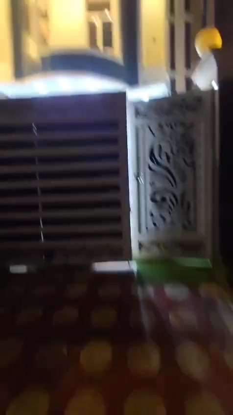 السلام عليكم دار سكن طابقين على ساحه المساحه ١١٠ م بناء ٢٠٢٣ غرفتين او مطبخ وستقبال
سعره ١٤٠ او بي مجال   
للاستفسار / مكتب الأمين للعقار  ***********
