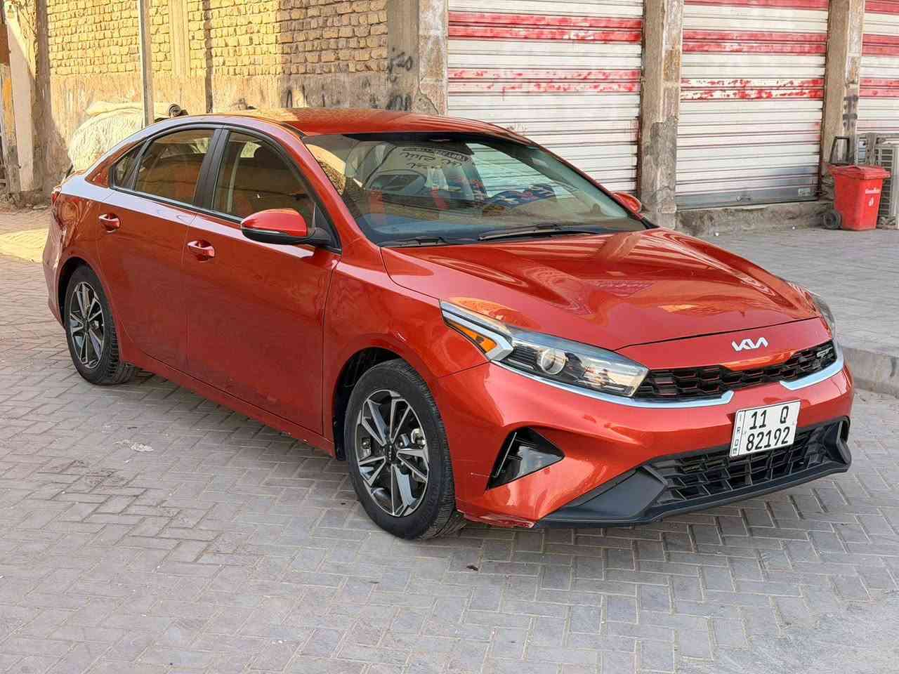مرخصة مدير الاكروب 
للبيع فورتي موديل 23 رقم بغداد الإنكليزي بسمي وارد أمريكي حادثها مرفق ويه الصور المنشور  سونار جديد مرفق ويه الصور سياره جاهزه مكينه كير تبريد خير من الله ماشيه 30 
مواصفات نص فول مكان السياره بغداد مدينه الصدر السعر 130 
الهاتف ***********
