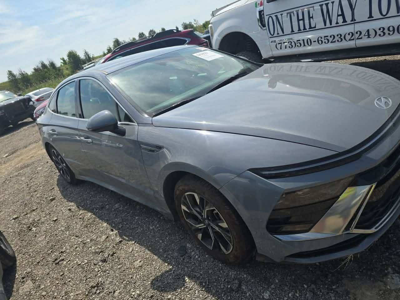 هونداي سوناتا 2024 لون سموك مميز  حادث خدوش سحطيه فقط  

محرك :2500 gdi تنفس طبيعي 
وارد : اميركا 
عداد المشي :42 الف مشي اميركا فقط 

مواصفات فول عدا بانورما 
1_بصمة
2_تشغيل عن بعد 
3_بصمة ابواب 
4_كير تعليك 
5_شاشه حجم كبير 
6_نقاط عمياء 
7_كشنات كهرباء 
8_تدفئة كشنات 
9_رادار امامي وكامره اماميه 
10_رادار خلفي وجانبي 
11_لد امامي خلفي 
12_لايت عدسات 
13_مودات قيادة 
14_عدادات الكترونيه متغيره 
15_منافذ شحن خلفية 
16_فول تحكم ستيرن 
17_فول قيادة ذاتيه مع تحديد مسار 
18_سايد بريك كهرباء 
19_مانع انزلاق 
20_اوتو هولد 
21_كامره خلفية بدقة hd
22_شفتات ستيرن 
مرقم اربيل كامل ( تحويل مباشر )


**إذا كنت صاحب هذا الإعلان وتريد حذفه لأي سبب، رجاءا أرسل رسالة إلى الدعم الفني**