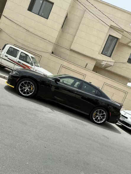 السلام عليكم 
دوج جارجر للبيع
موديل 2021
جيتي GT
‏Super Track Pack
شفتات ستيرن
كشنات حضن
نضام سبورت
حساس خلفي
كامره دواره
شاشه جبيره
ماشيه 71 الف 
الحادث موضح بالصور + صار بيها PDR على كد شبر بالجاملغ الخلفي 
رقم اربيل، السيارة بأسمي
السيارة جديدة ومناقصها برغي 
السعر 250 وبيها مجال بسيط ‭0771 339 9939‬
