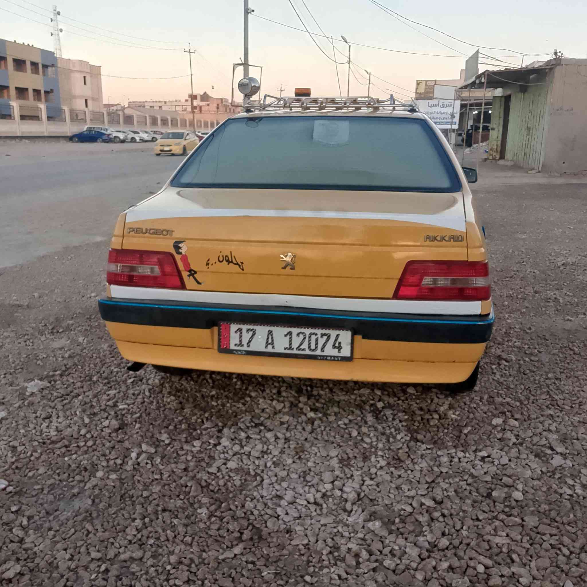 السلام عليكم بيجو 405 2016
سياره جاهزه من كل شيء 
مصبوغه حزام فقط جماليه 
بدون اي ضربه 
سياره باسمي مكان السماوه
***********
