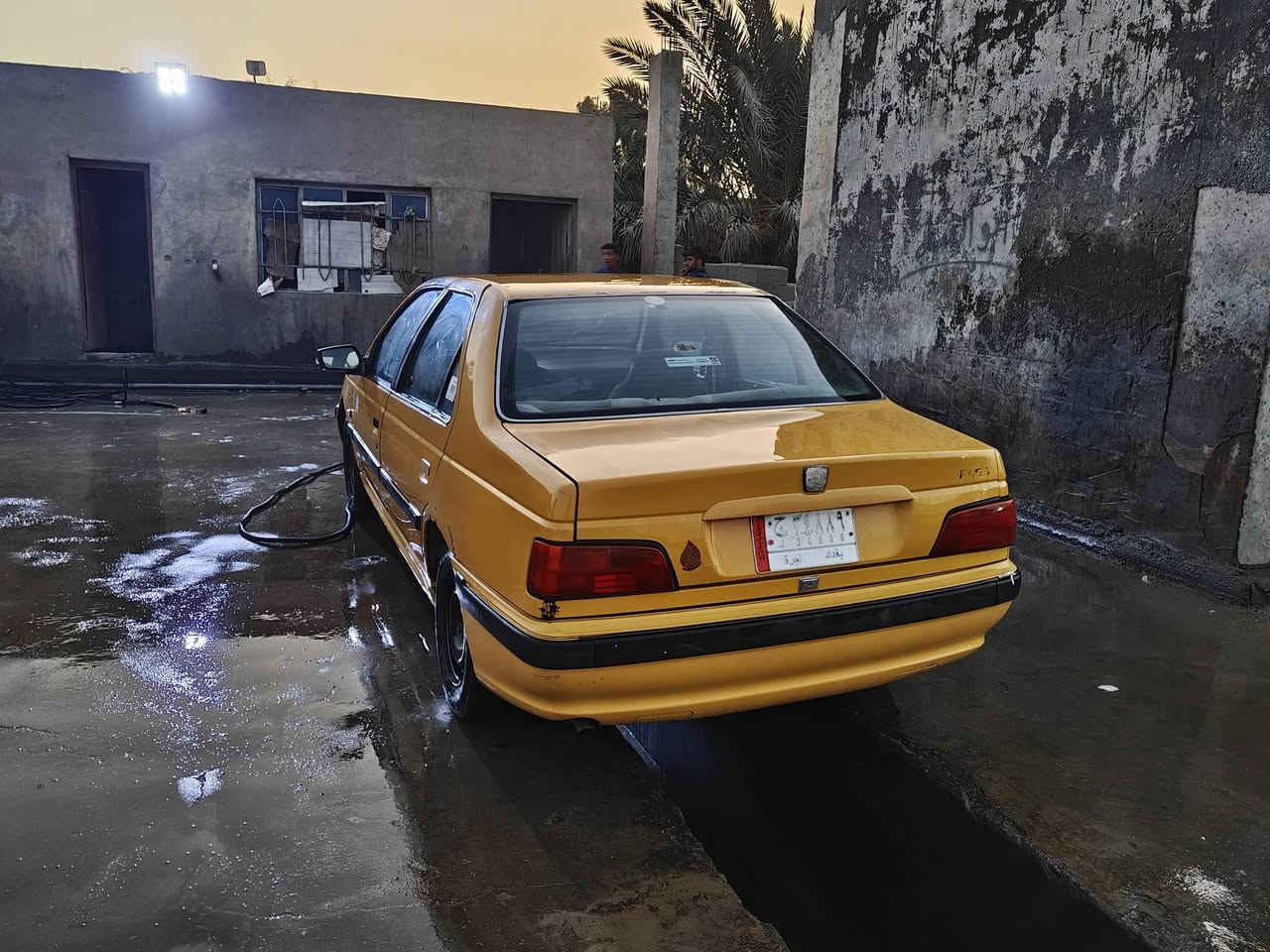 بيجو بارس 2015 للبيع والمراوس
كير ومكينة  مكفوول لاتنقيص ولاتبخير 
تبريد 
بيها بداية خياس هلال جهة السايق ومكانات جراد 
السيارة مكفولة من الضربة 
تحويل مباشر 
مكان السيارة واسط الدبوني 
السعر 38 
***********
