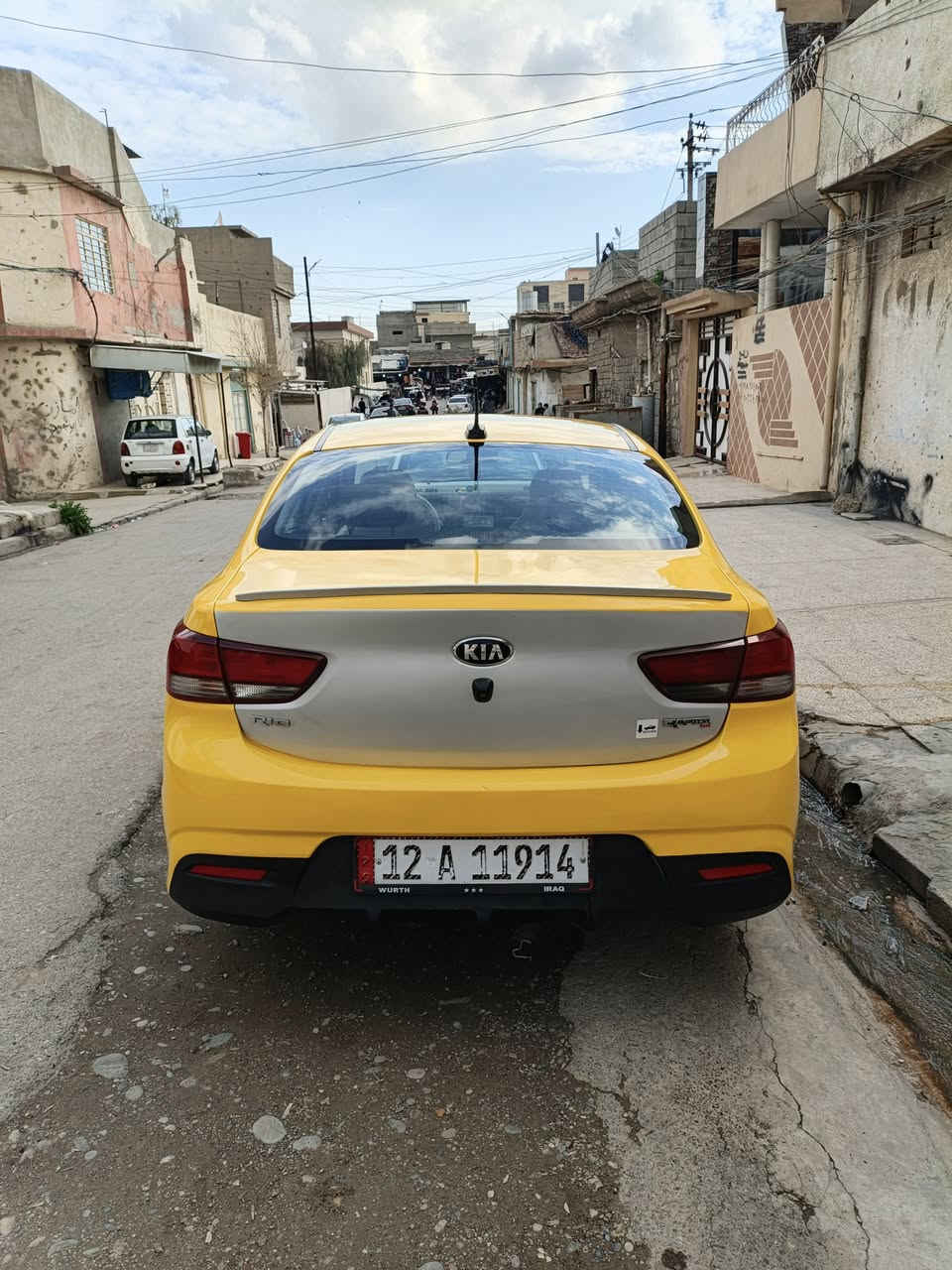 سلام عليكم ريو 2020 كير T/A بدون دواخل سياره جاهزه خير من الله طخم تايه جديد بدون دواخل امدل قبق صندوك وبوند لايت زينون سياره حلوه كابون بيها توحويل من شرعي وكاله من عندي السعر 127بيها مجال شي قليل رقم ***********
