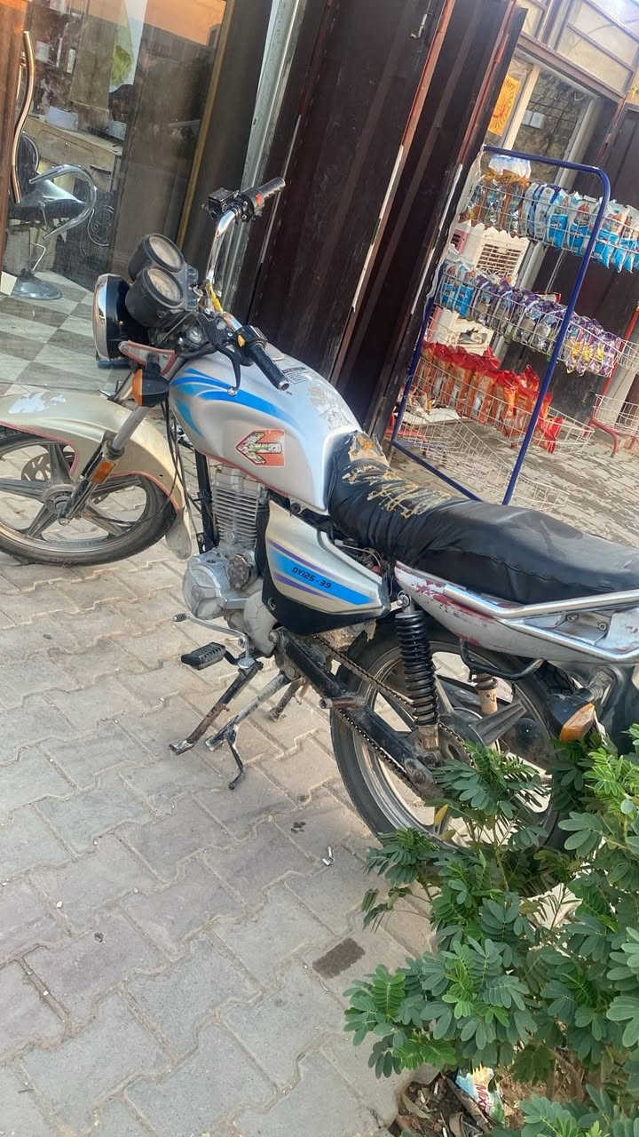 سلام عليكم دراجه للبيع موديل 19اورق كامله كهربائيات شغله سلف السعر 750بيه مجال مكاني كربلاء تقاطع طاقه***********
