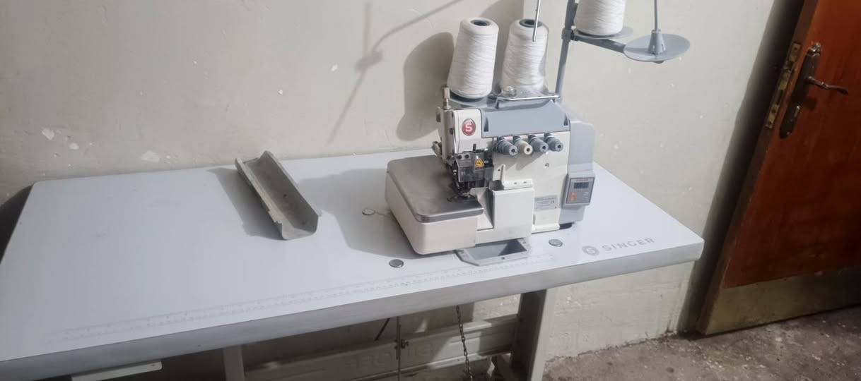 مكينه خياطه و أوفر خياطه
للبيع في الموصل ***********
***********
