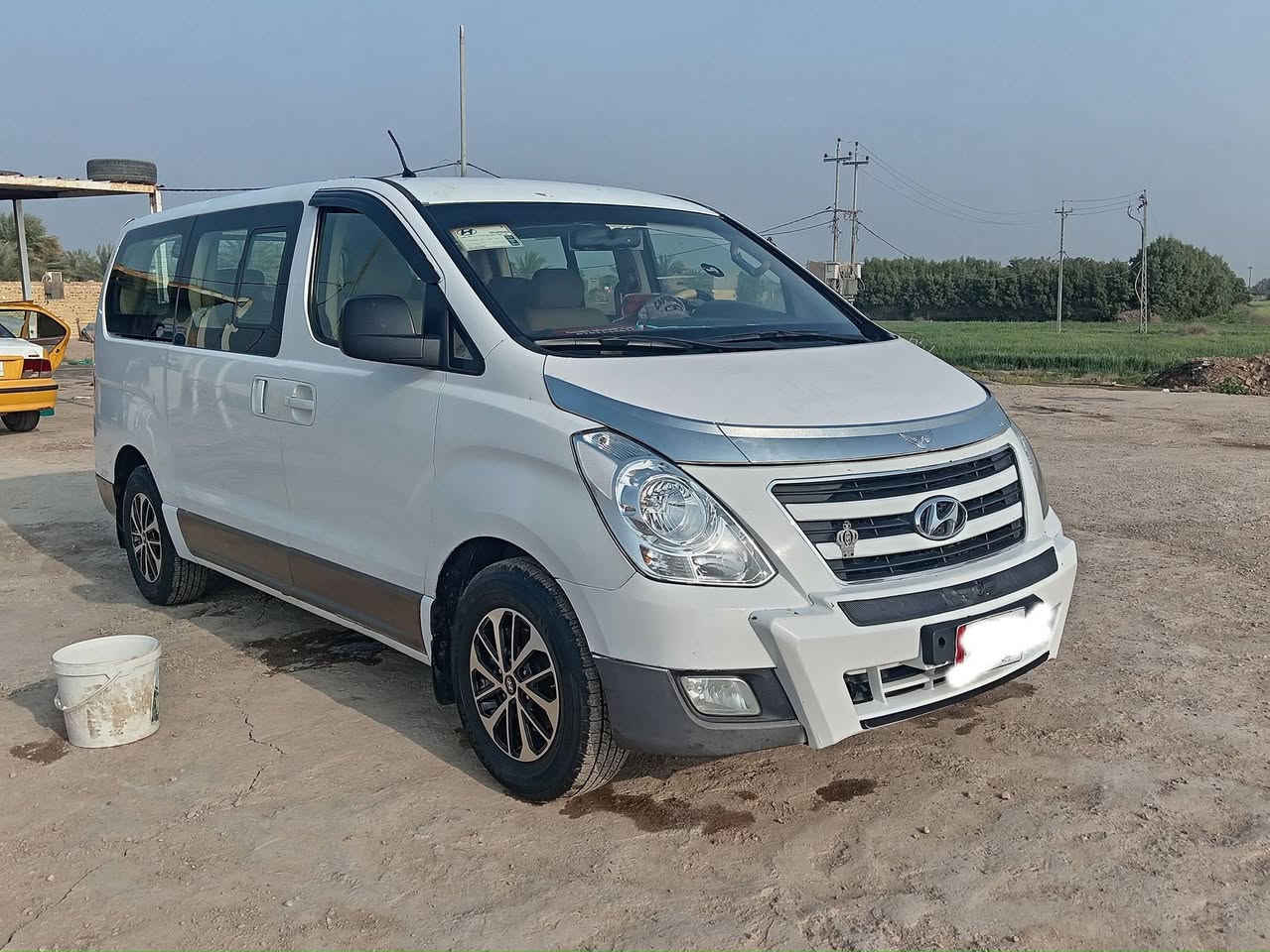 سلام عليكم ستاركس مفتوح موديل(13) سياره مكفوله من تبديل او ضربه تخم تاير ويلا حداديه اماميه خلفيه دواخل جديده سياره جاهزه مصفره من كلشي نضيفه سياره السعر ($175) بيه مجال  لاستفسار اتصال (***********) دلل
