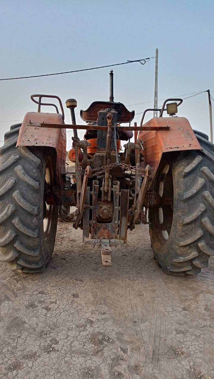 سلام عليكم مكينه روماني دبل السعر 5ونص وبيه مجال الطيبين مكان واسط قضاءالحرار ولستفسار اكثر ***********
