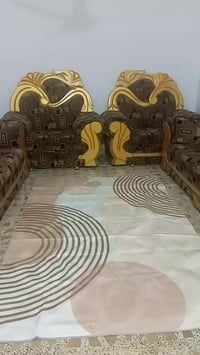 ١٠ مقاعد • كنب