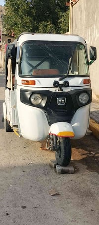 تكتك للبيع 21 الستفيار عل رقم 07727063228