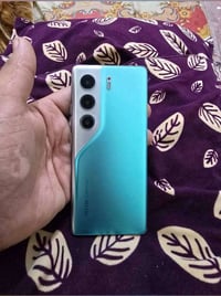 تكنو كامون 40 برو ذاكره 256 عشوائ 8+8 بدون ملحقات  بي فطور ممبينه ومما...