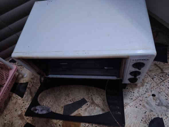 سلام عليكم ورحمة الله فرن شغال شرط الفحص كامل ***********
