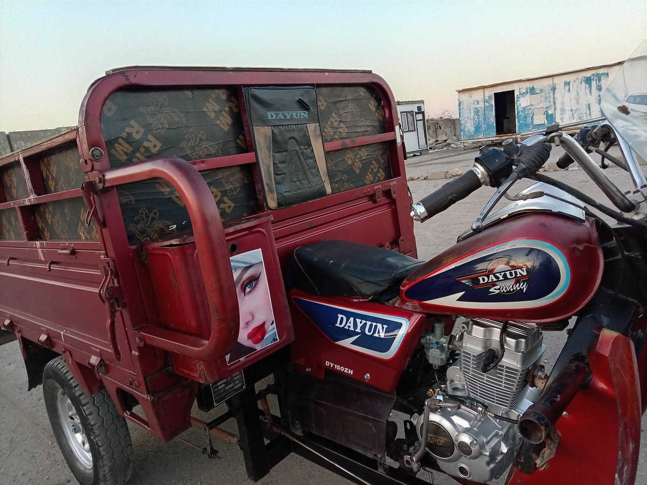 ستوتة دايوان للبيع موديل 18 أوراق أصولية كمرك كاملة سلف هندر كهربائية.ت كلهة شغالة محرك 24 برغي ما مامفتوح بي، السعر مليون 300 وبيه مجال بغداد مدينة الصدر شارع الداخل للاتصال *********** 👉👉👉
