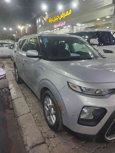 السلام عليكم ورحمة الله وبركاته
كيا صول 2020 S وارد امريكي ماشية 104 ميل رقم بغداد هزة وسنوية ورقم جديد رقم شاصيها موجود بالمنشور بيها 6 قطع صبغ بدون دواخل والسونار منشور
محرك 2000 دوش بي رواجز ومفتوح المحرك (يحتاج ترتيبات)
السعر 105
رقم الهاتف ***********
مكاني الكريعات معرض العبيدي
