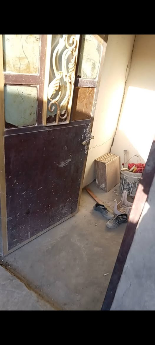 مشتمل للاجار تجاوز ٣غرف ومطبخ وملحقاته منطقة الصيانه قرب جامعة البيان للاستفسار الاتصال على الرقم ***********
