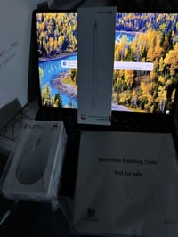 ايباد هواوي  للبيع ميت باد برو حجم ١٢.٢  مشتري جديد استخدام كلش بسيط غ...