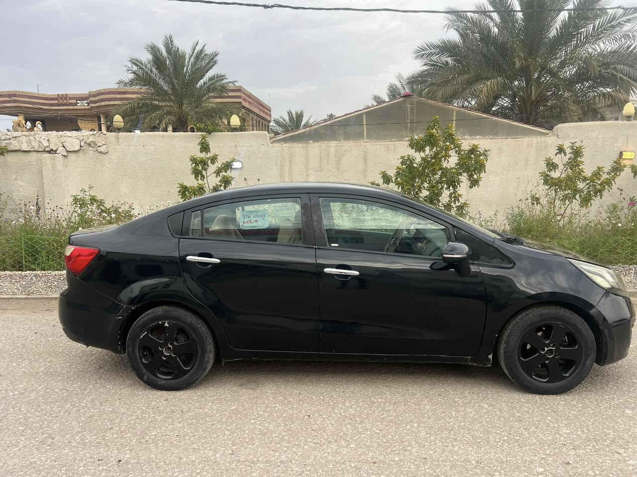 السلام عليكم كيا ريو ٢٠١٢ خليجي  مكينه ١٦٠٠
سياره بيه رشات صبغ بدون ضربه ابيع حزام  مكينه كير جاهزه  مابيه كل نقص  تبريد ثلج 

٦٧ ورقه مكاني بابل حله 

***********٠
