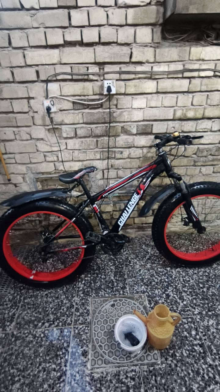 لقطه بايسكل الا بشده سعر 100 مكاني بغداد الشعله

***********
