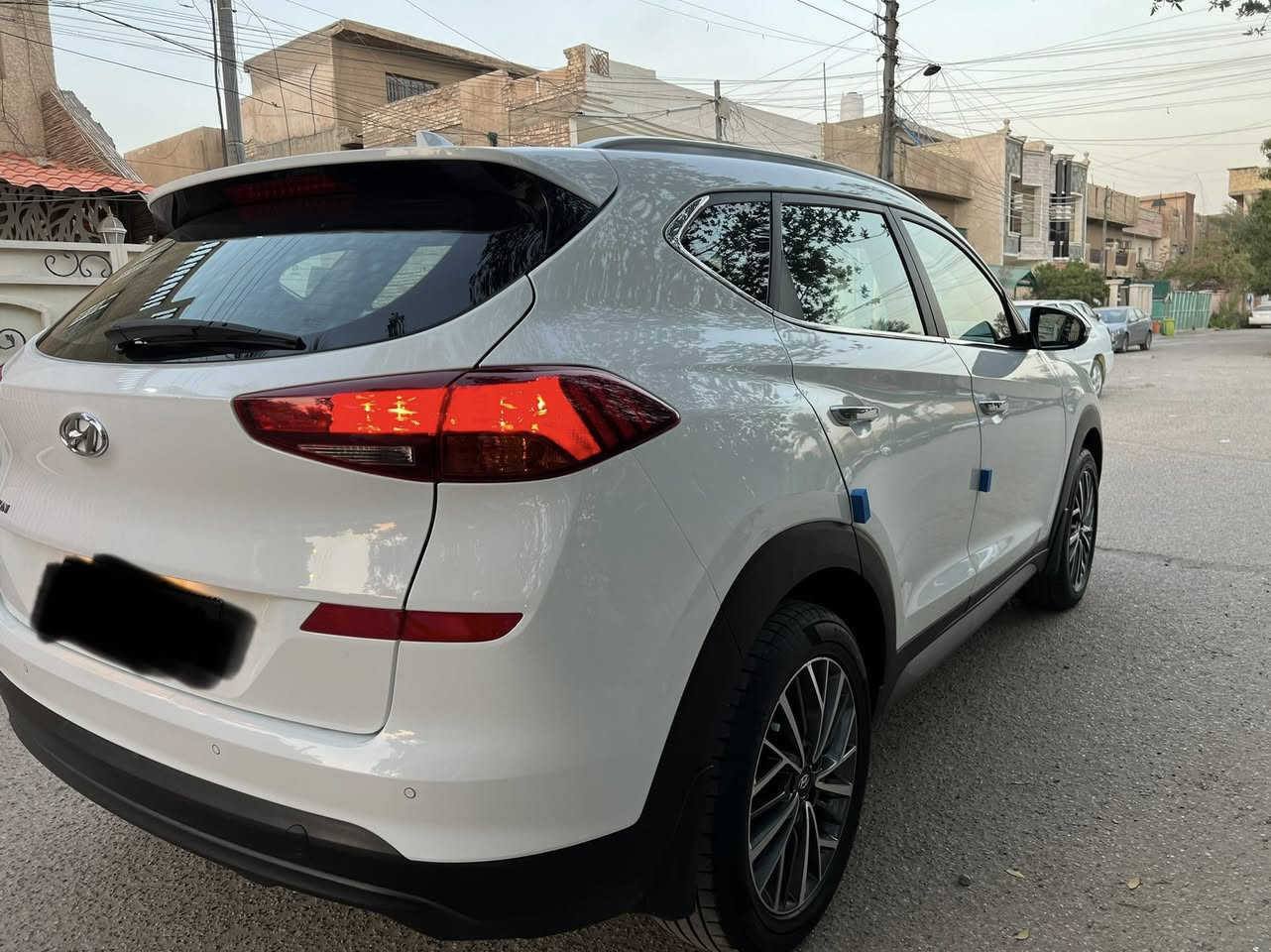 توسان 2020 خليجي الكاصد كفاله عامه سياره جديده جدا وضع الشركة ماشيه 57000 بصمه كراسي كهرباء شاحن لاسلكي شاشه اصليه اريل نفكيشن حساس امامي خلفي 5 عدسات 3 انضمه قياده مري شفط ترحيب سبير منازل سياره جديده داخل وخارج رقم بغداد الجديد سنويه لل2029 مكاني بغداد الكرخ للاتصال ***********
