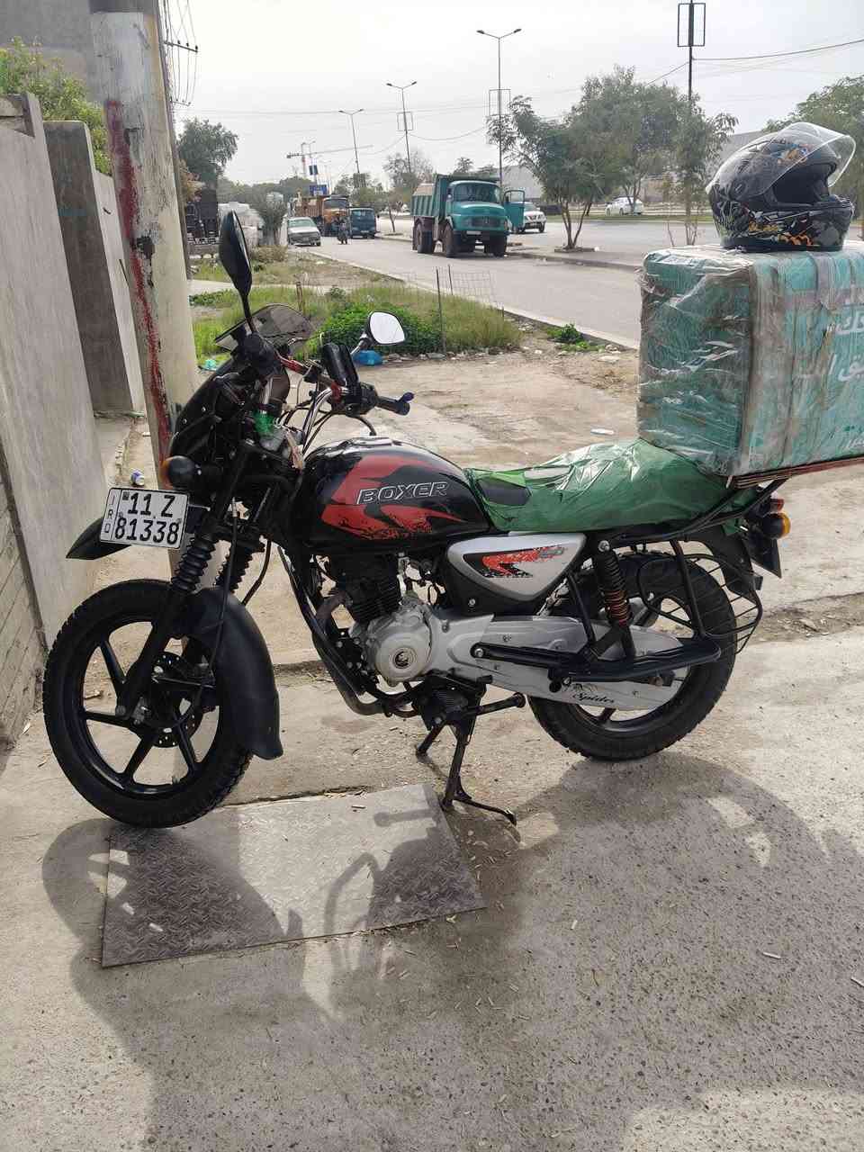 السلام عليكم شباب دراجه بوكسر للبيع
موديل 23
اللون اسود مرقم 
المكان بغداد البياع 
السعر 2.500 وبيها مجال قليل مستعجل ع البيع 
التواصل خاص او ***********
