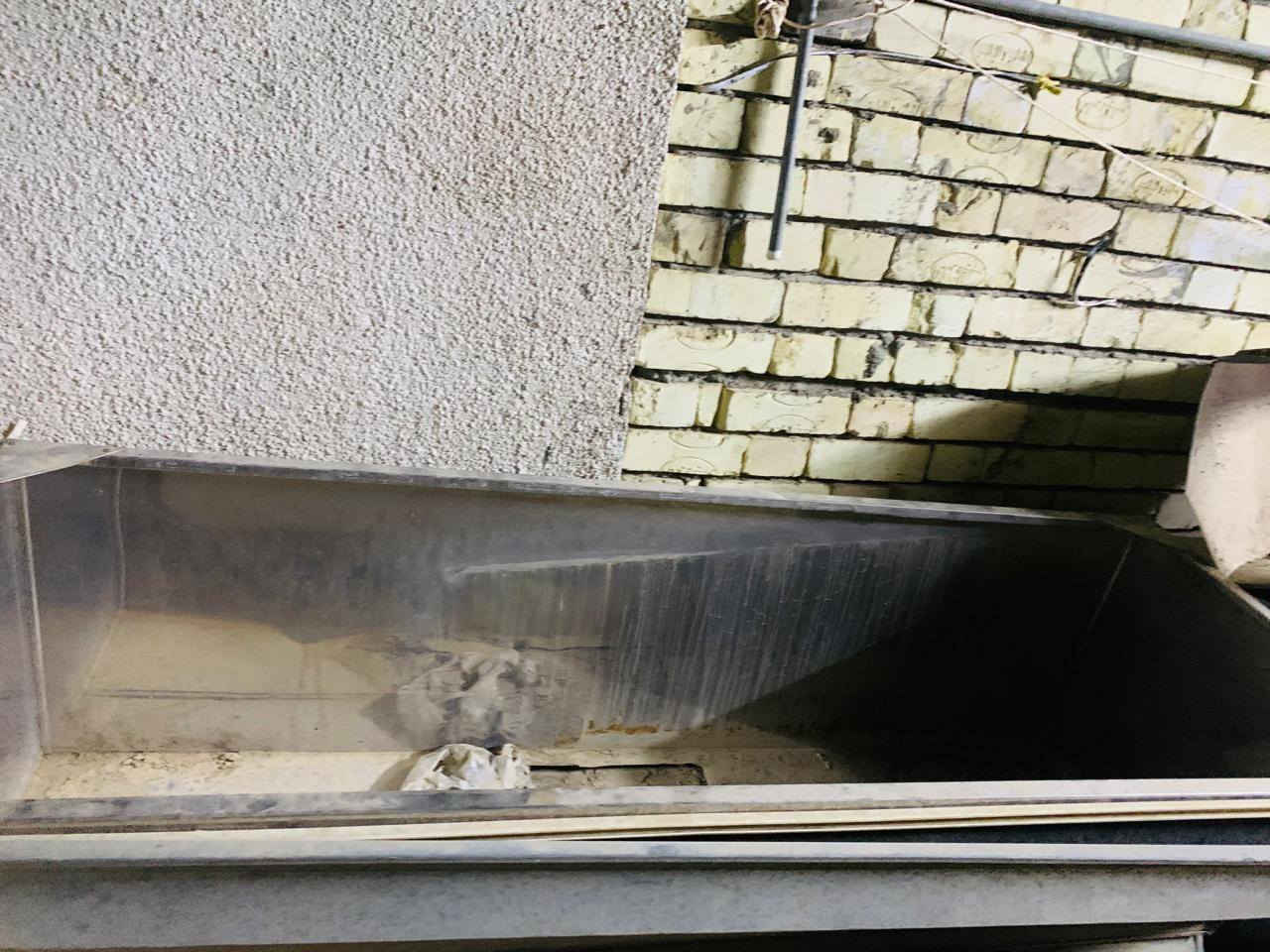 بوجات مطعم للبيع رقم الموبايل *********** مكاني بغداد السعر خاص
