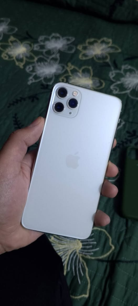 ايفون 11 برو ماكس ( سعره 230 )
ذاكرة 256
بطارية 73 بلادية 
كلش نظيف
فيس ايدي شغال 
بي شغله موضحه بالفيديو الشاشه فجاة وكف نصها ٫٫٫


**إذا كنت صاحب هذا الإعلان وتريد حذفه لأي سبب، رجاءا أرسل رسالة إلى الدعم الفني**