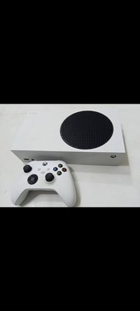 اكس بوكس سيريس اس • ٥١٢ جيجا • جوستيك أصلي