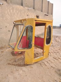 قماره جاهزه نقص بس باب واحد والجامه الخلفية السعر 650 وبيه مجال   0782...