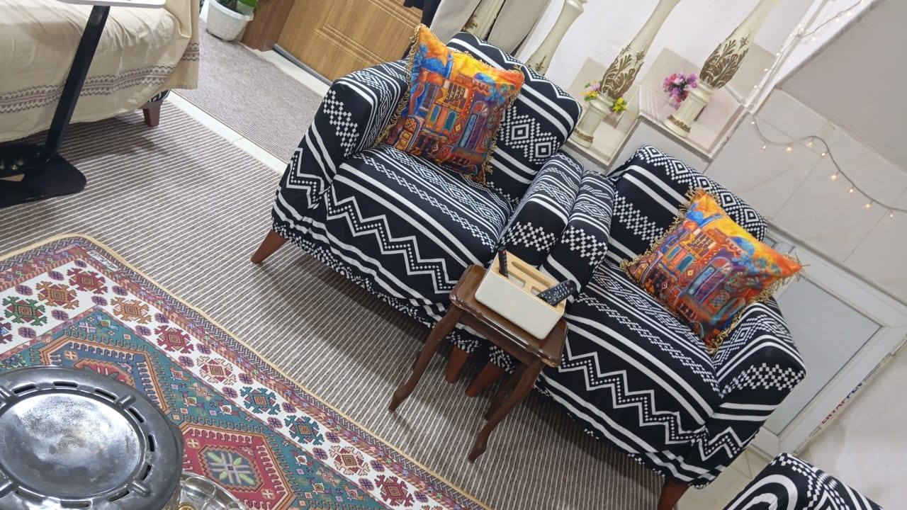 تلبيسات تخم جدد 30 قفل وياهن وجه الكوشات


**إذا كنت صاحب هذا الإعلان وتريد حذفه لأي سبب، رجاءا أرسل رسالة إلى الدعم الفني**