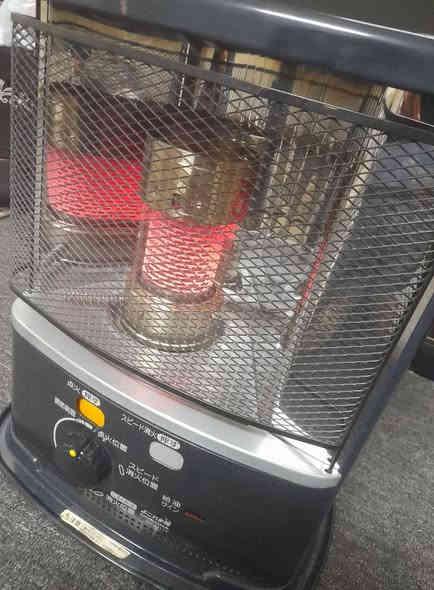 السعر ١٣٠ الف 

للتواصل ***********

موجودة عينكاوا ١٠٨
