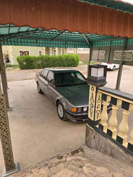 بيئم 735
موديل 1993
شرط وكالة وتحويل 
محرك وكير شرط 
تدفئة تبريد 
سكليتر كهربائي 
العنوان قيارة 
السعر 48وبيهة مجال
موبايل ***********
خابر وتدلل
