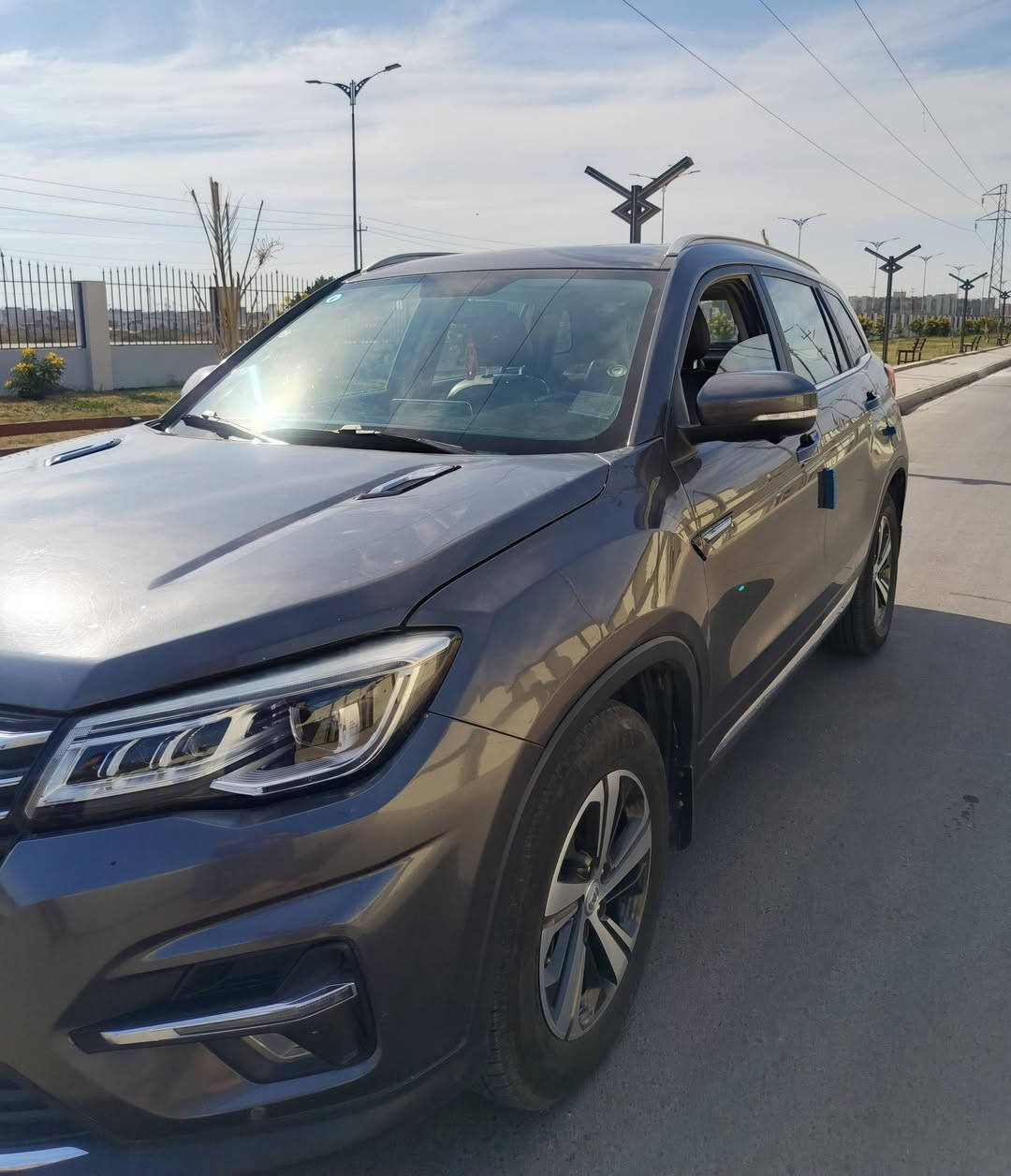 #للبيع_أو_مراوس
#شانجان_cs75_فور4ويل_موديل_2020
محرك// 1800 تيربو
اللون رصاصي /فووول مواصفات/فتحة بانوراما/مري شفط/كشنات جلد/تحكم جهتين. 
ماشية 130 
رقم واسط انكليزي بأسمي
نفاذ سنوية نهاية 2026
ضررها بدون تبديل جاملغ أيمن وجزء بسيط من الدعامية الامامية. 
گير مكينة مكفولات_تبريد شغال_حدادية أمامية جديد نفض. 
إطارت جدد
كاملة مابيها أي نقص
#السعر 122 بيها مجال
مكاني
#كوت_مركز_مدينة
#موبايل***********
