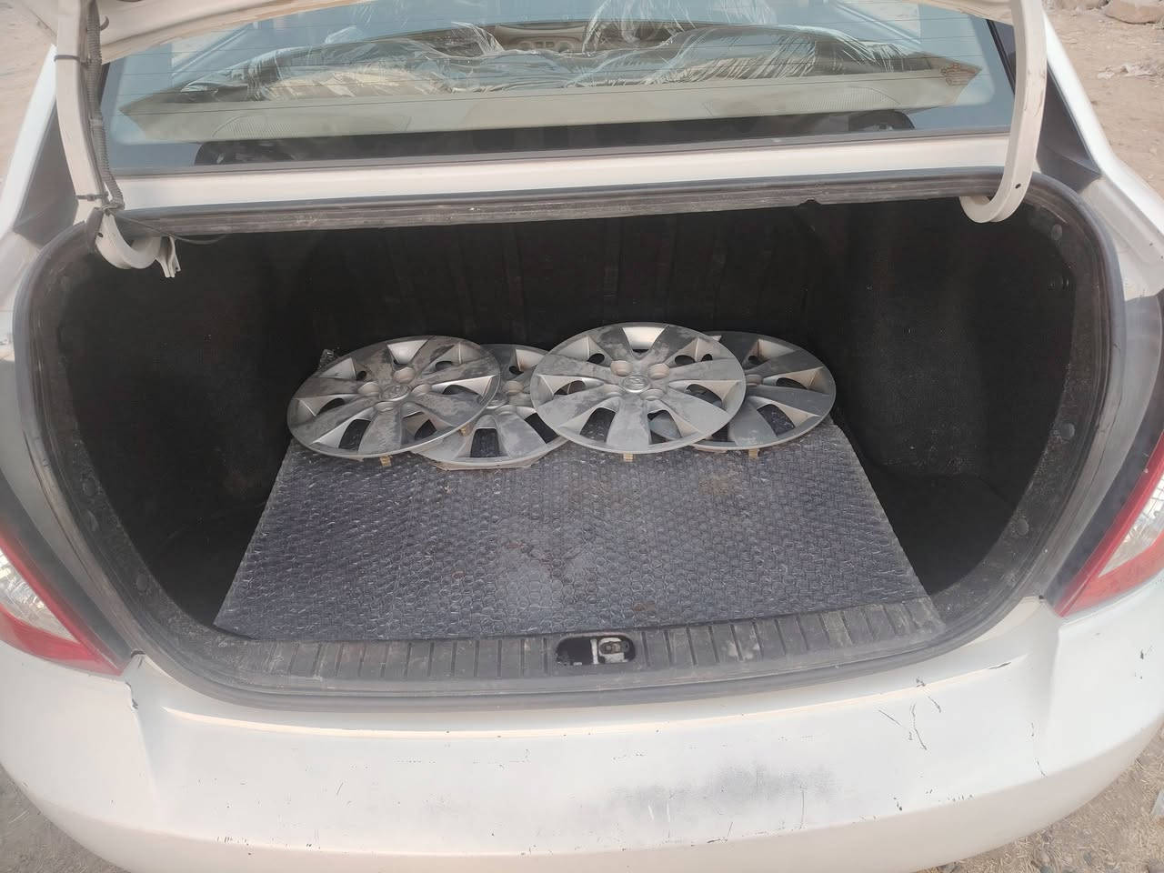 السلام عليكم هونده اكسنت موديل 2010 خليجي رقم كركوك  السعر 95 بيه مجال شي قليل اعذر عن اقصاط او وعده  السياره كلين فول اوتوماتيك محرك كير شرط تواير جديد صدر امامي خلفي جديد  سياره جديده امعنه الكلمه راعيه ايحول تحويل وكاله ما ايسوي سنويه ل 27 مكانها الشرقاط لا اتخبرني ادكلي اشبيه كلشي كاتبلك هاتف ***********
ملاحضه يرهم امروس ابسياره سيراتو
