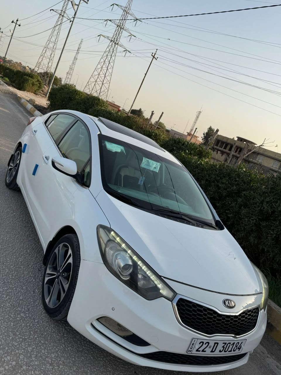 كيا سيراتو 2013 خليجي 
فول مواصفات البصمه 1/1
مكفوله من الصبغ والتبديل كفالة عامة ما عدى بارد باب السائق وبيها شخط بسيط وكارت بداير لخلفي 
مواصفات 
بصمه تشغيل
دخول ذكي
شفتات بالسترن 
فتحه سقف 
قطعتين تبريد 
داخل رصاصي 
تبريد قطعتين بيانو 
لد امامي لد خلفي 
رادار امامي 
حساس امامي خلفي 
ثلاجه بلجكمجه 
محرك 1600 دوش المرغوب 
خمسة ويل كب حجم 17 
وبيه بعد مواصفات اهواي السياره جاهزه باسمي شرط التحويل او الوكاله
هزه ورقم جديد
☎️☎️☎️☎️
رقم صاحب السيارة.                   ‭0786 338 8222‬ /***********لاسيا بس واتساب السعر 123 وبيها مجال بسيط مكانها بابل الطليعه
