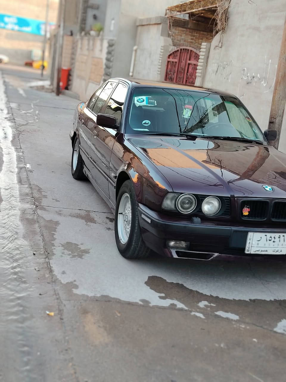 بيام 525 ابلادي موديل 95 رقم كركوك انكليزي دفتر بانزين بيه السياره بدون اي ضربه فقط صبق لجماليه السعر 88وبيه مجال حك الجيه مكان السياره كركوك رقم التلفون ***********
