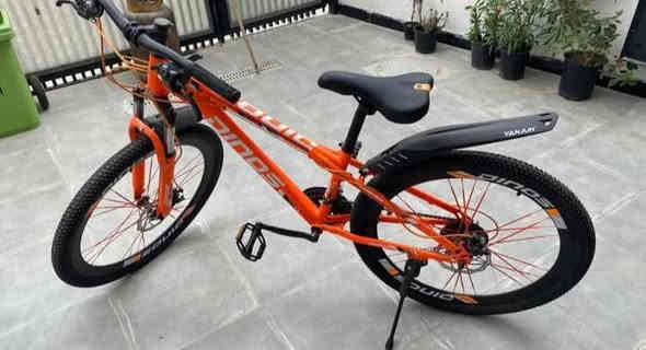 السلام عليكم بايسكل جديد مابي اي نقص كدام عينكم مكاني بغداد شهداء البياع سعرة 150 وبي مجال بسيط حك جيتك للاستفسار علئ هذة الرقم *********** واتساب فقط
