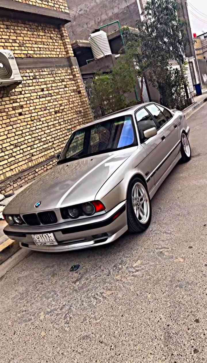 بي ام دبليو 540i كير عادي 8 سلندر موديل 1993 رقم بغداد سنوية لل28 فتحه سقف صبغ عام بدون حادث السياره بحالة ممتازه جاهزه من كلشي تبريد طخم تاير منضومه زنون كلشي بالسياره شغال سنتر لوك تقفل السياره يصعد الجام وتنسد التنته ستيرن تحكم كهرباء السعر 85 بيع مستعجل مكان السياره بصره *********** البصرة, العراق
