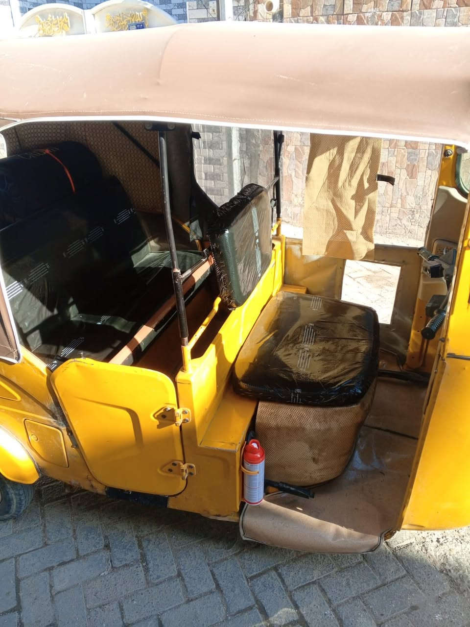 السلام عليكم تكتك موديل 21للبيع
رقم عربي شهر السادس
كبل للشارع 
لا تنقص ولا تبخير 
السعر ٦وربع مطلوبة ٤٠٠على المشتري 
العنوان بغداد مدينة الصدر 
الهاتف ***********
