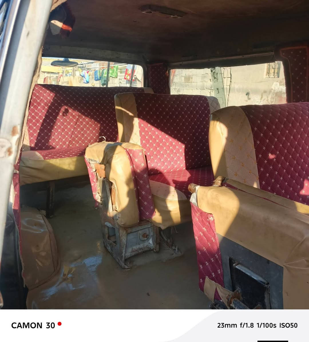 سياره بسته للبيع موديل 92 مكفوله راعي اوراق اصوليه السعر 40 وبيها مجال والشراي ينتصل ع خط *********** مكان بابل مدينه قضاء القاسم
