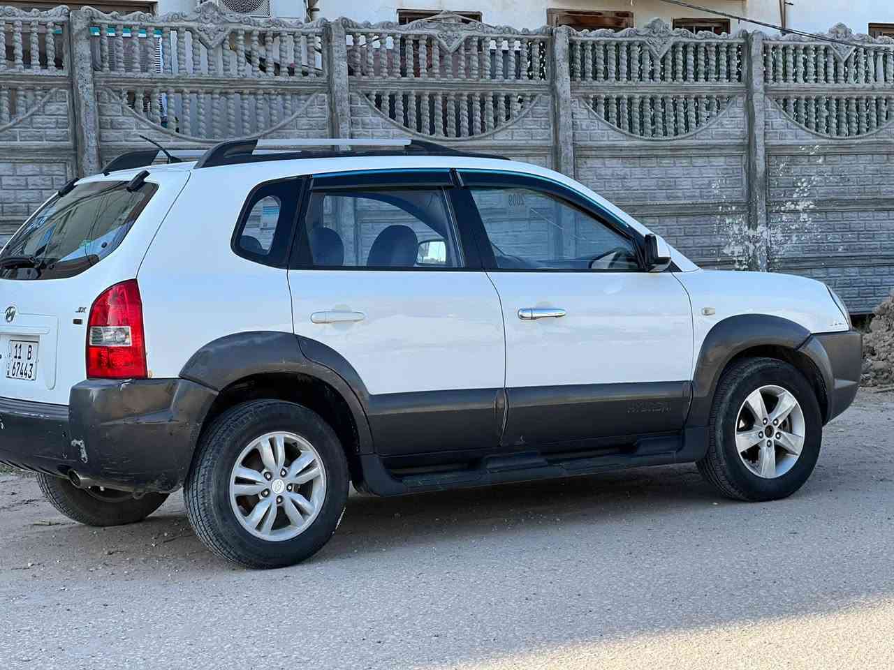 السلام عليكم ورحمة الله وبركاته للبيع توسان 2009 رقم بغداد سيارة نضيفة جدا داخلة إدامة كاملةبيهة قطعتين صبغ اثر شخوط لأفتح ولا تبديل   السعر 109قفل قفل رقم الهاتف *********** بي واتساب اتصل وبيك خير وادلل
