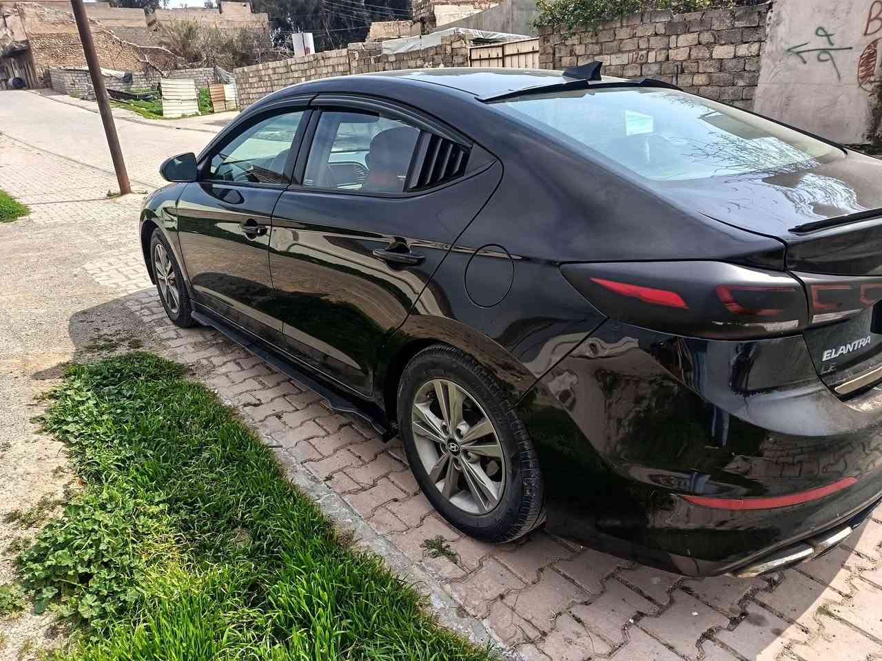 السلام عليكم
للبيع النترا 2018
رقم اربيل دولي وسنوية 2030وهزة منتهية كابون بانزين بيها
محرك دوش وكير شرط طخم امامي وخلفي جديد طخم تاير جديد وشاشة جبيرة والكشنات والداخل مغلف جلد اسود وارضية كذلك ضرر فقط خشم البوند ومصلح بدون تبديل وبدون دواخل  سيارة ليبل واحد كل القطع قطرة صبغ ما بيها السعر 125 مكان السيارة حمام العليل يرهم مراوس


**إذا كنت صاحب هذا الإعلان وتريد حذفه لأي سبب، رجاءا أرسل رسالة إلى الدعم الفني**