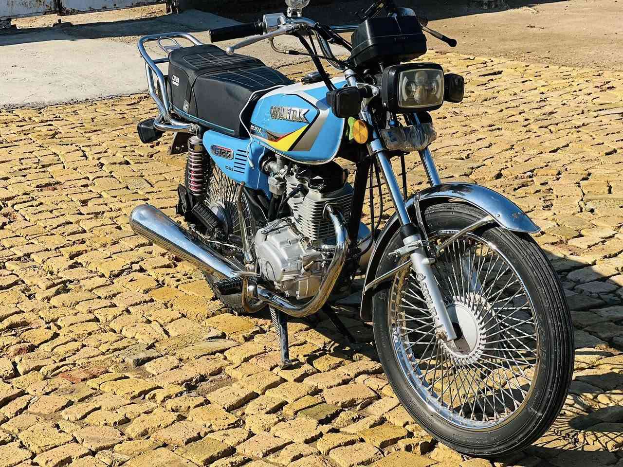 سلام عليكم دراجه تايكر للبيع موديل 22 مابيها نقص مكينه مبدل ولفات بس والباقي كله مكفول كهربائيات كلها شغاله اوراق بغداد السعر(575) وبي مجال العنوان واسط العزيزيه 
(***********)
